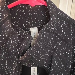 Lululemon define jacket size 8